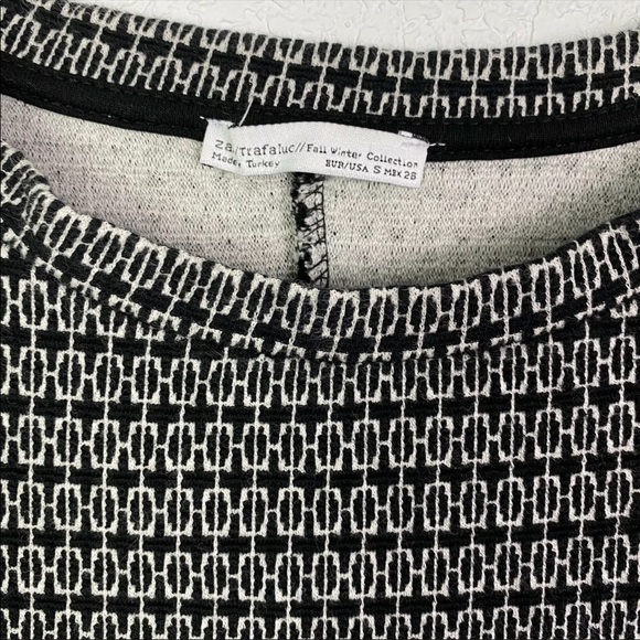 Zara Trafaluc Shift Dress - Picture 4 of 4